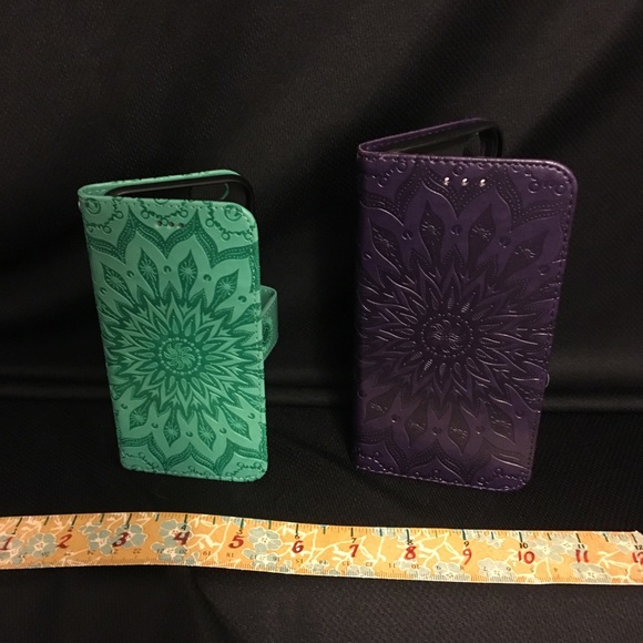 2 Phone cases/wallets - Picture 1 of 2